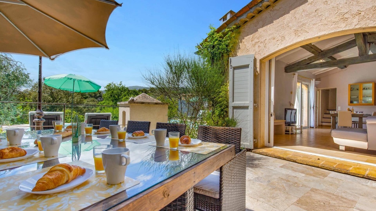 Photo of Others in Cabris