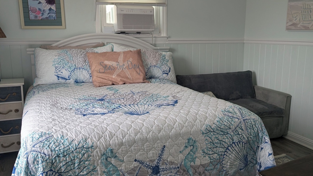 Photo of Bedroom in Long Beach