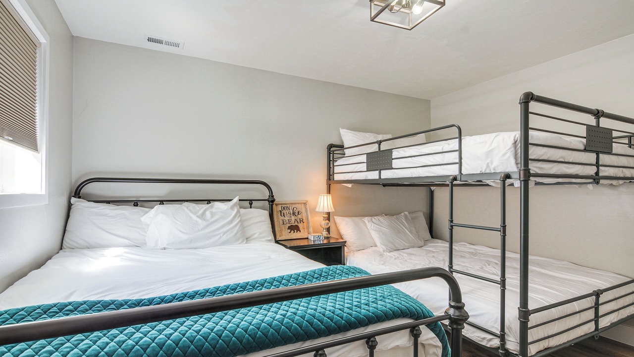 Photo of Bedroom in Long Valley Junction