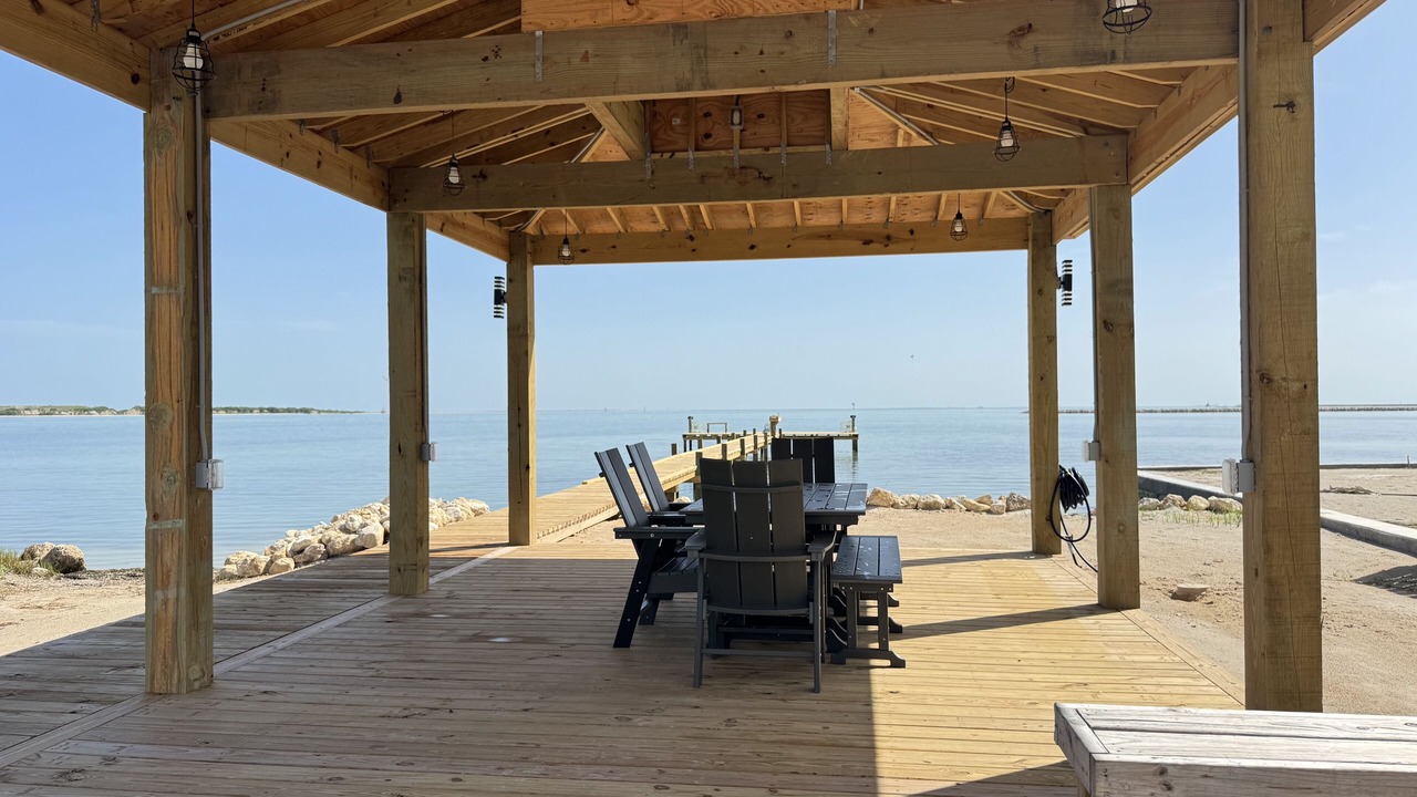 Photo of Outdoor in Ingleside on the Bay