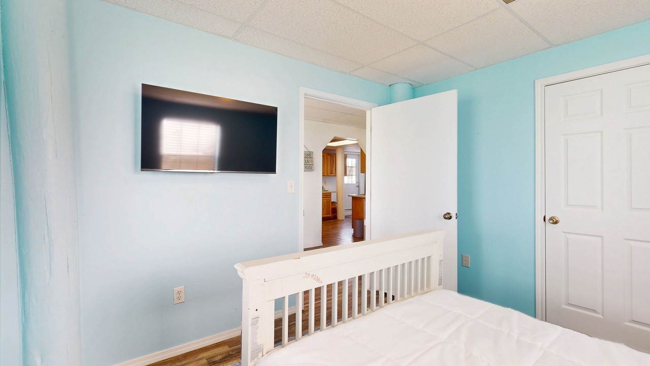 Photo of Bedroom in Ingleside on the Bay