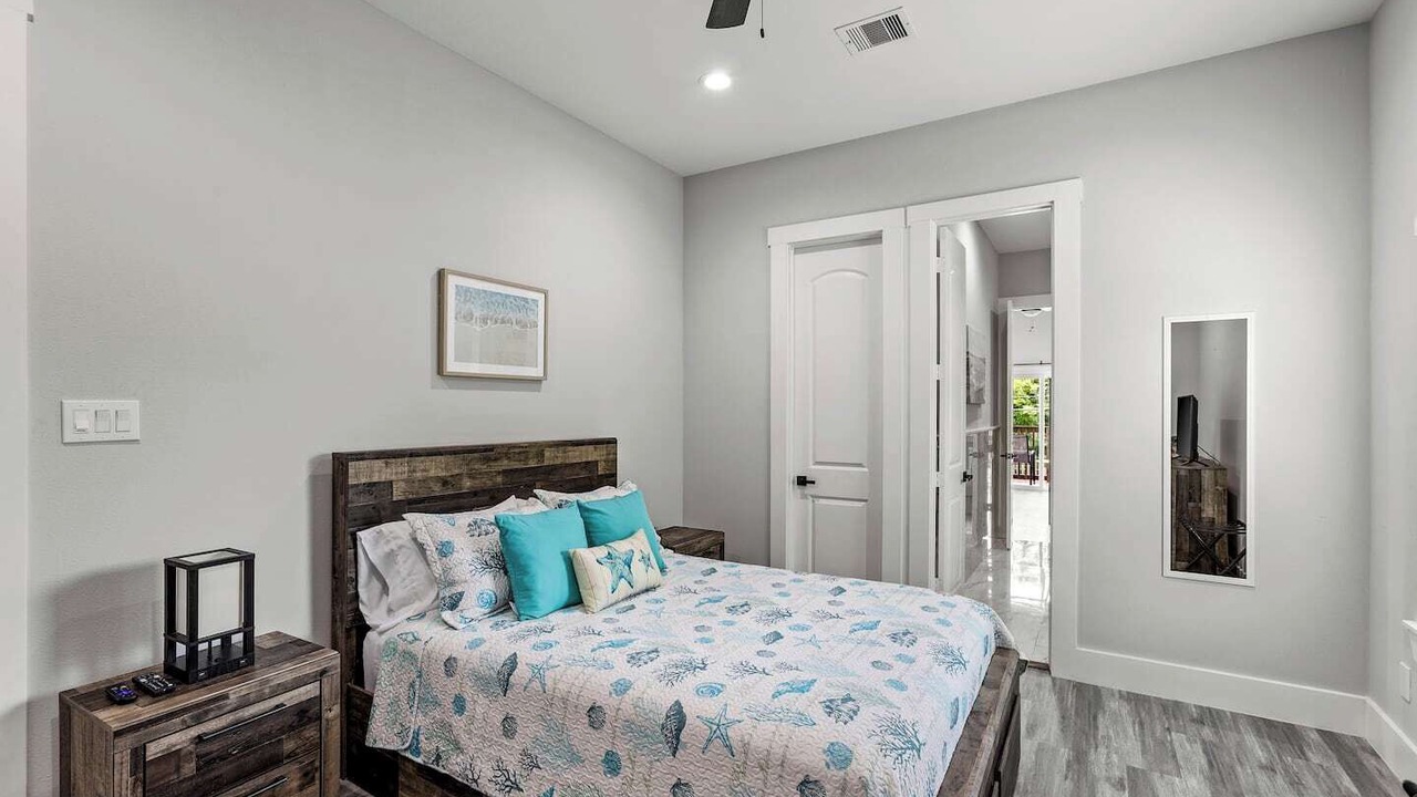 Photo of Bedroom in El Lago