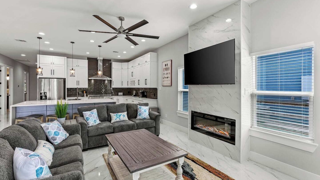 Photo of Livingroom in El Lago