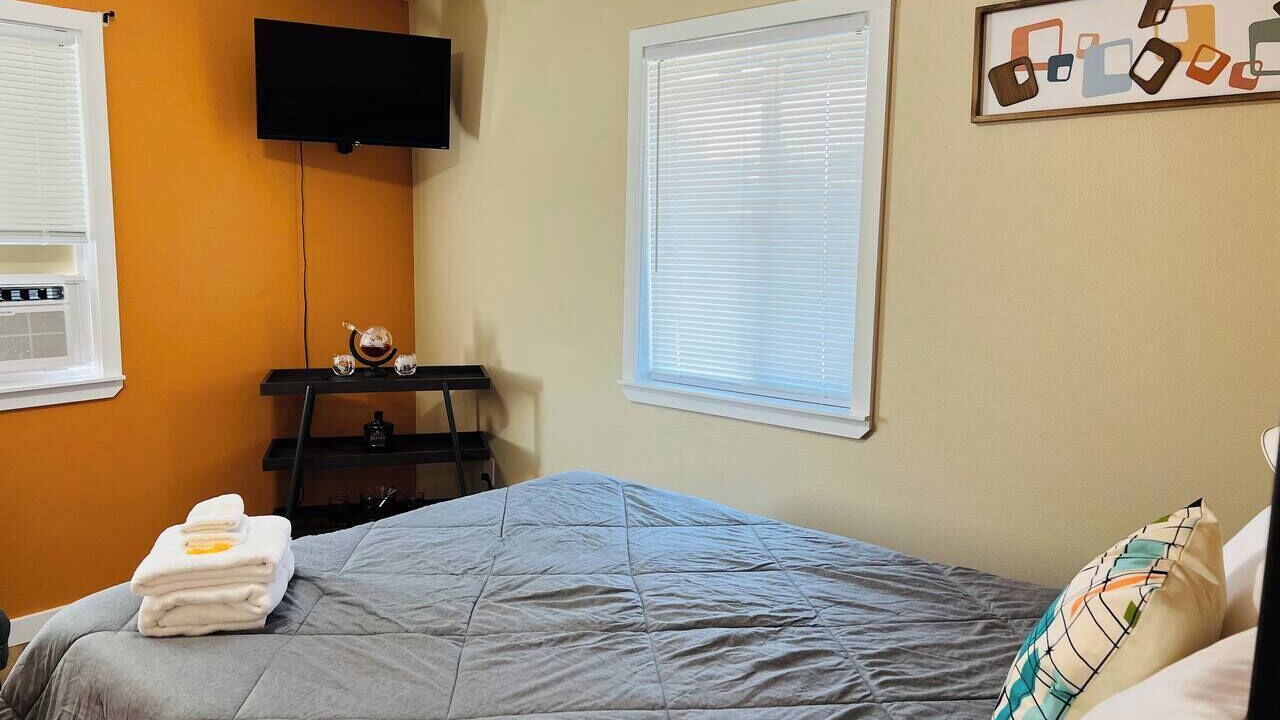 Photo of Bedroom in Southeast Salem