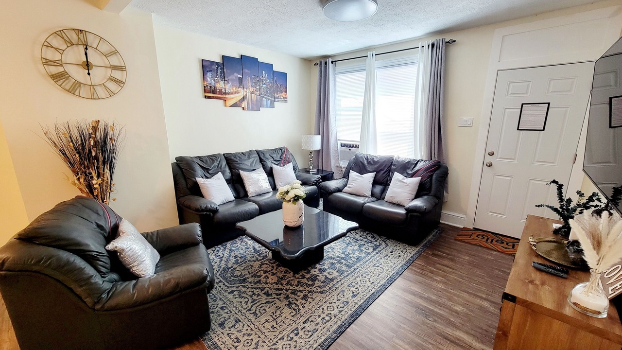 Photo of Livingroom in Reading