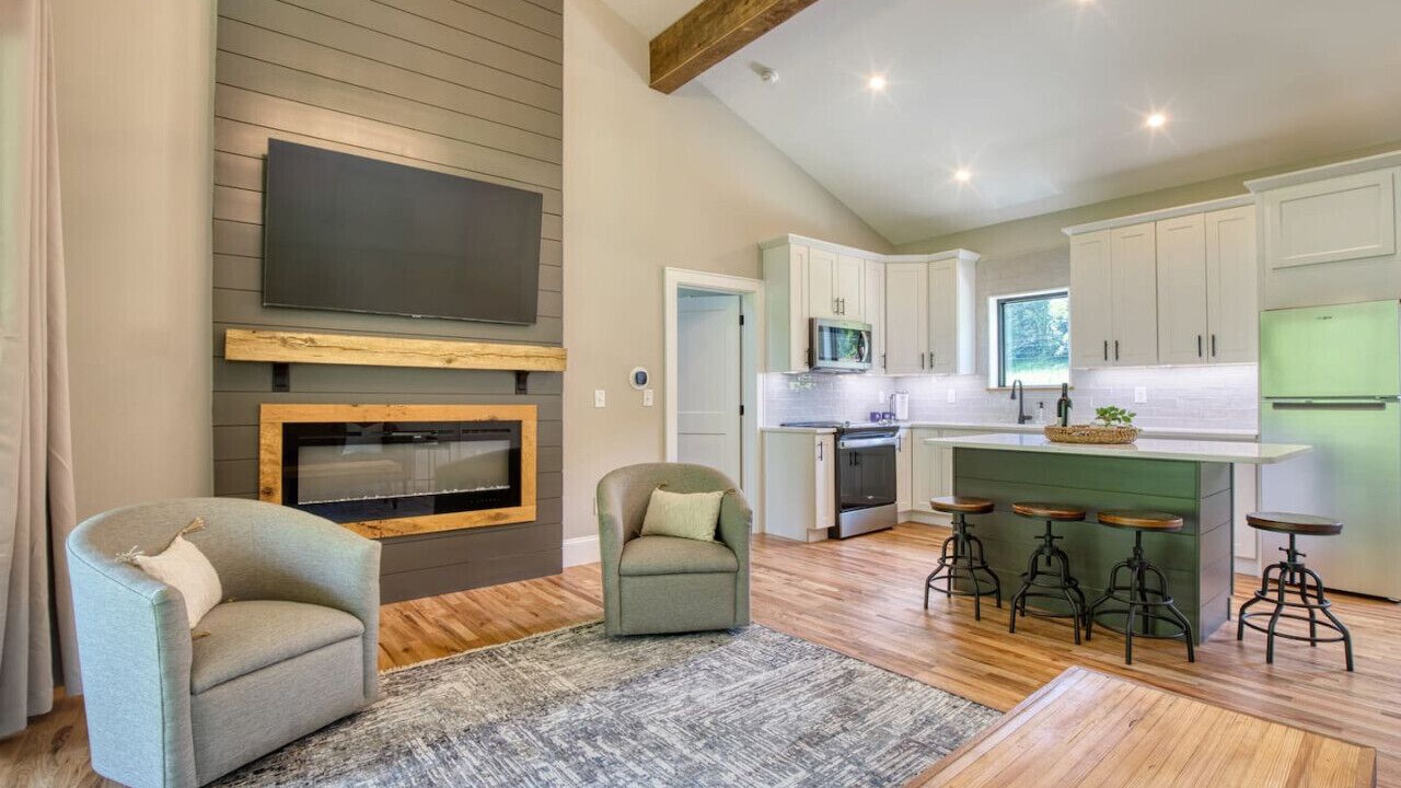 Photo of Livingroom in Johnson City