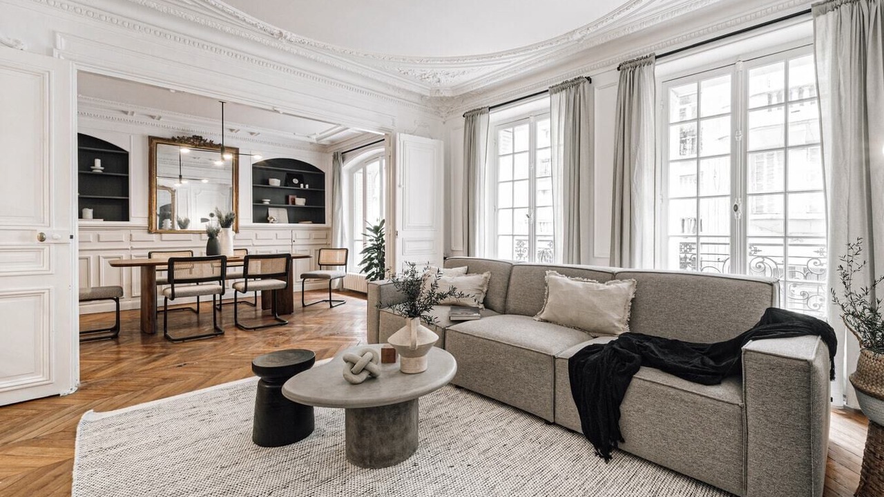 Photo of Livingroom in 17th Arrondissement