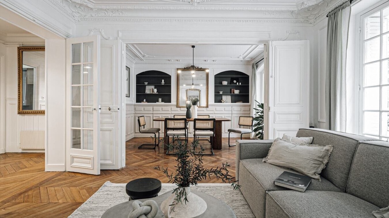 Photo of Livingroom in 17th Arrondissement