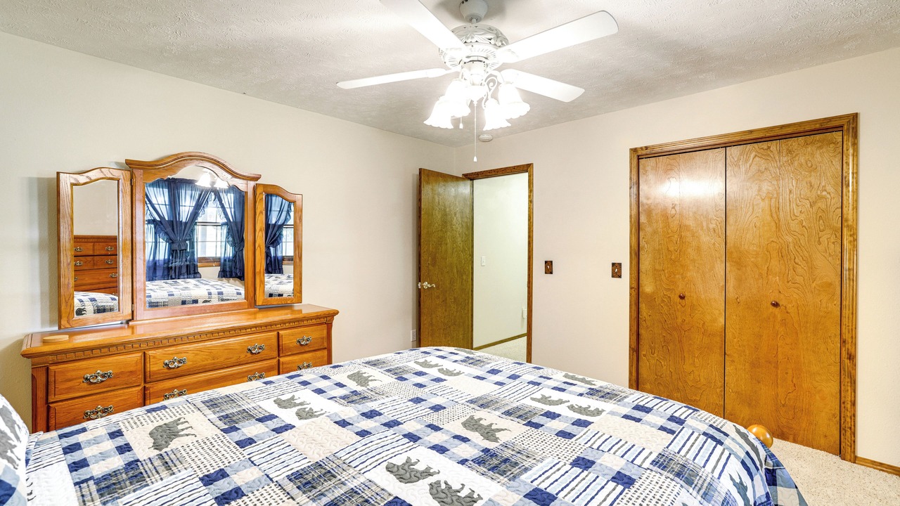 Photo of Bedroom in Cassville