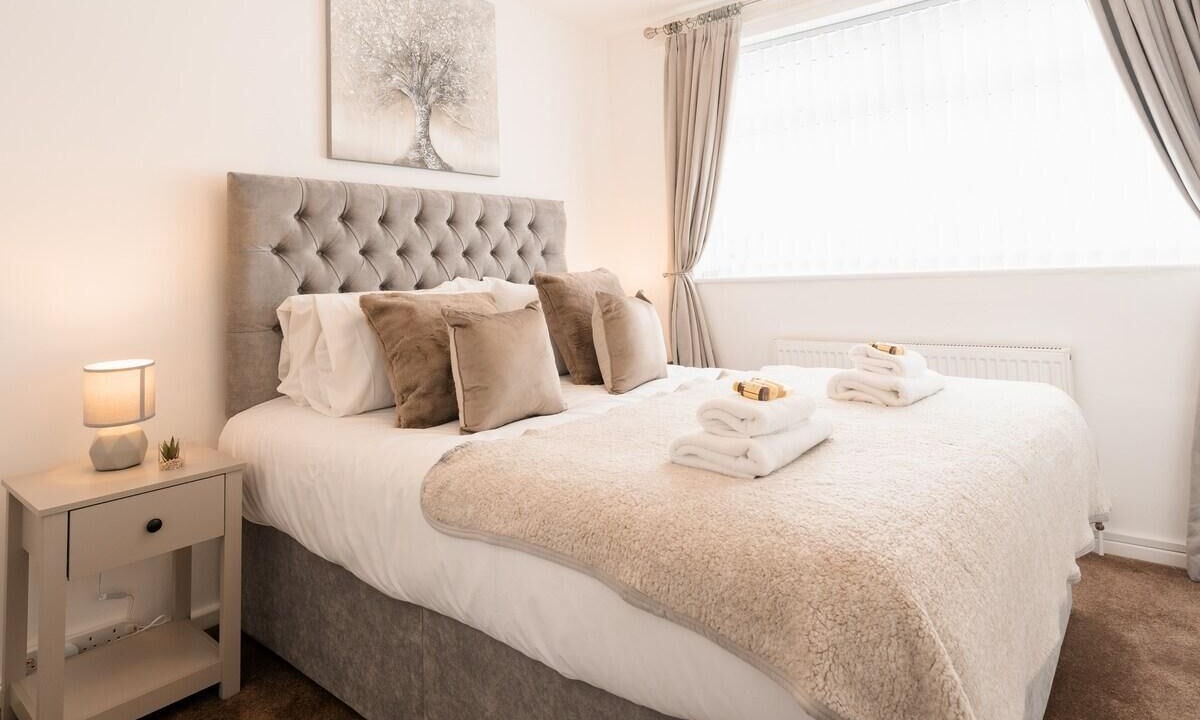 Photo of Others in Birkenhead