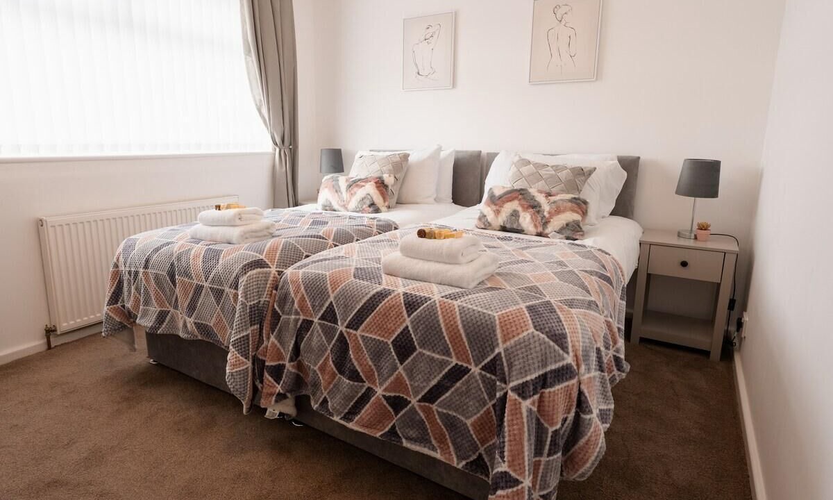 Photo of Others in Birkenhead