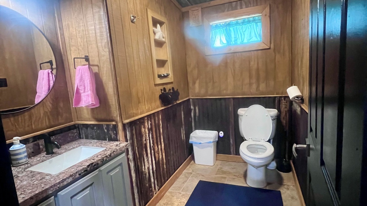 Photo of Bathroom in Port Lavaca