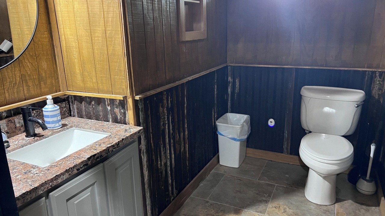 Photo of Bathroom in Port Lavaca