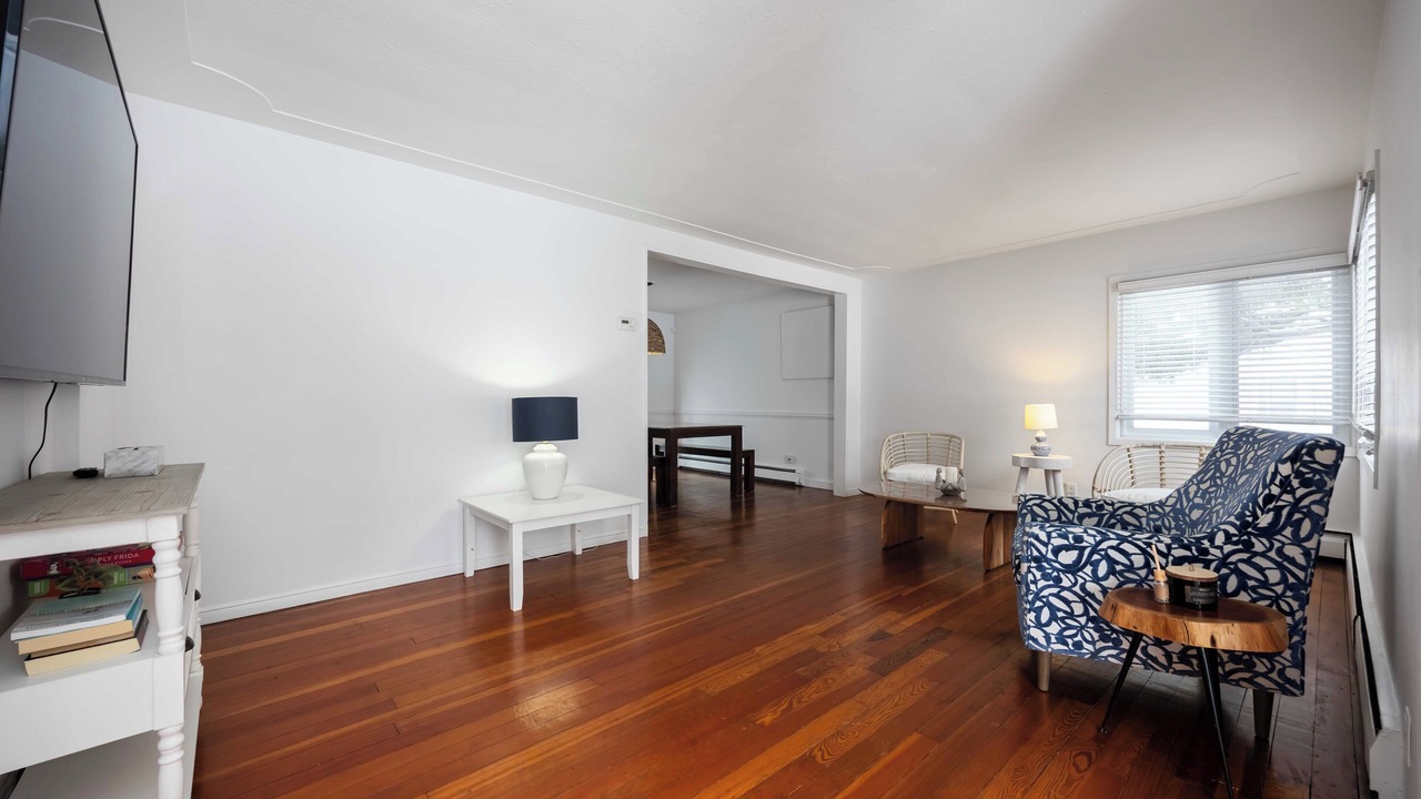 Photo of Livingroom in Brights Grove