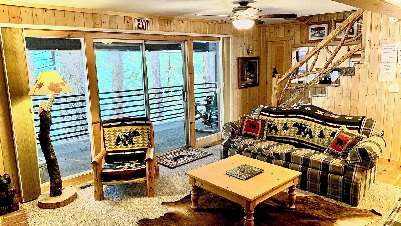 Photo of Livingroom in Fish Camp