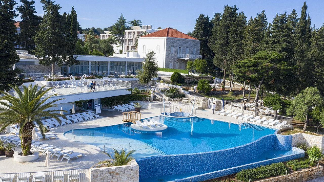 Photo of Others in Cove Tri Zala (Zrnovo)
