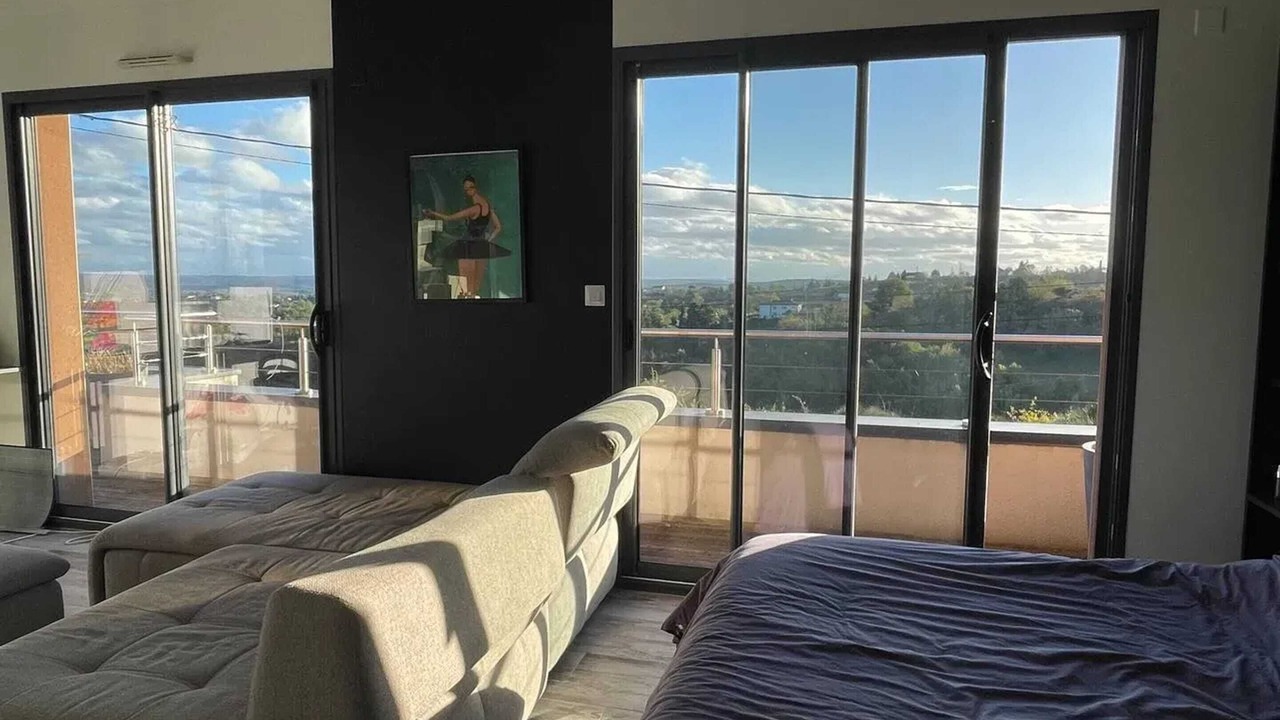 Photo of Others in Duran