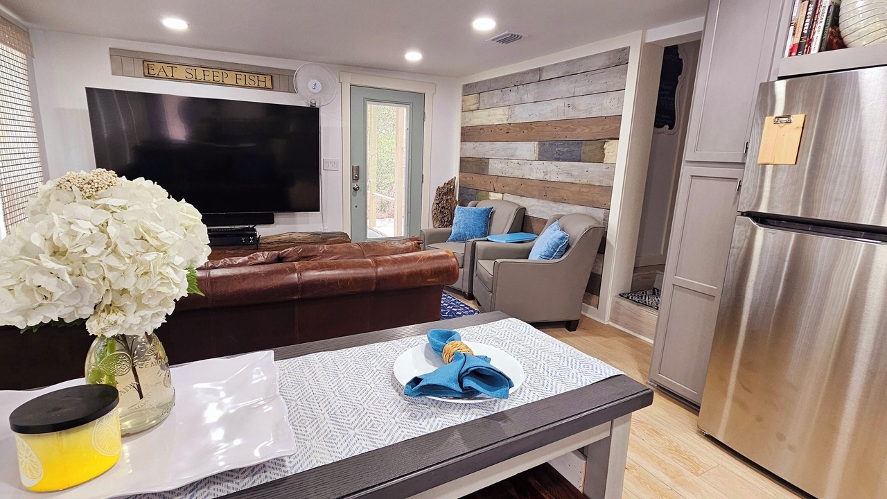 Photo of Livingroom in Carrabelle