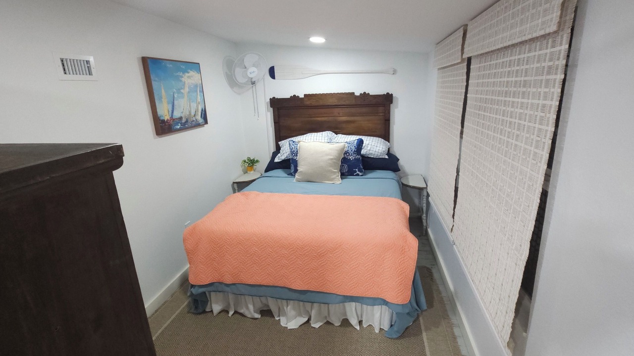 Photo of Bedroom in Carrabelle