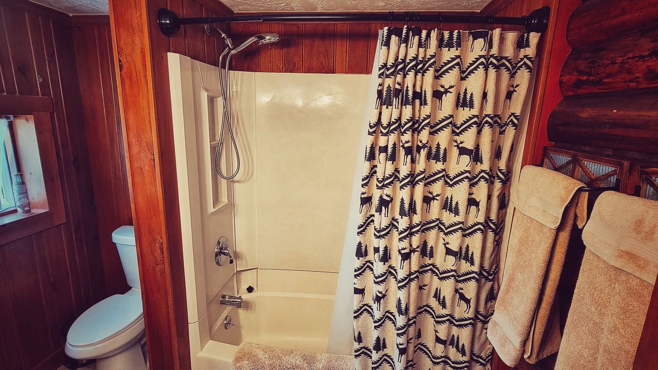 Photo of Bathroom in Saddlestring