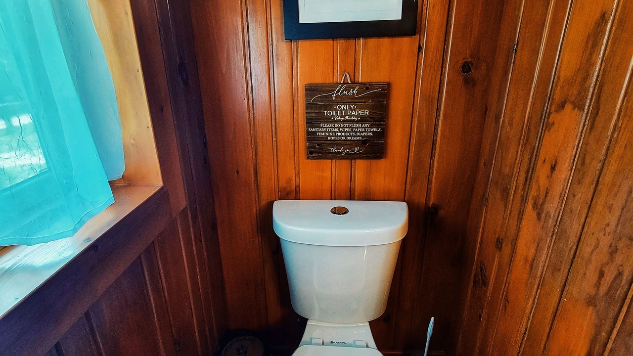 Photo of Bathroom in Saddlestring
