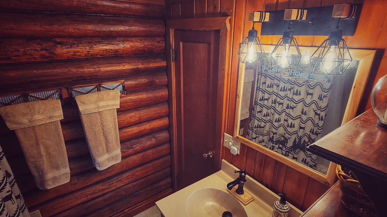 Photo of Bathroom in Saddlestring