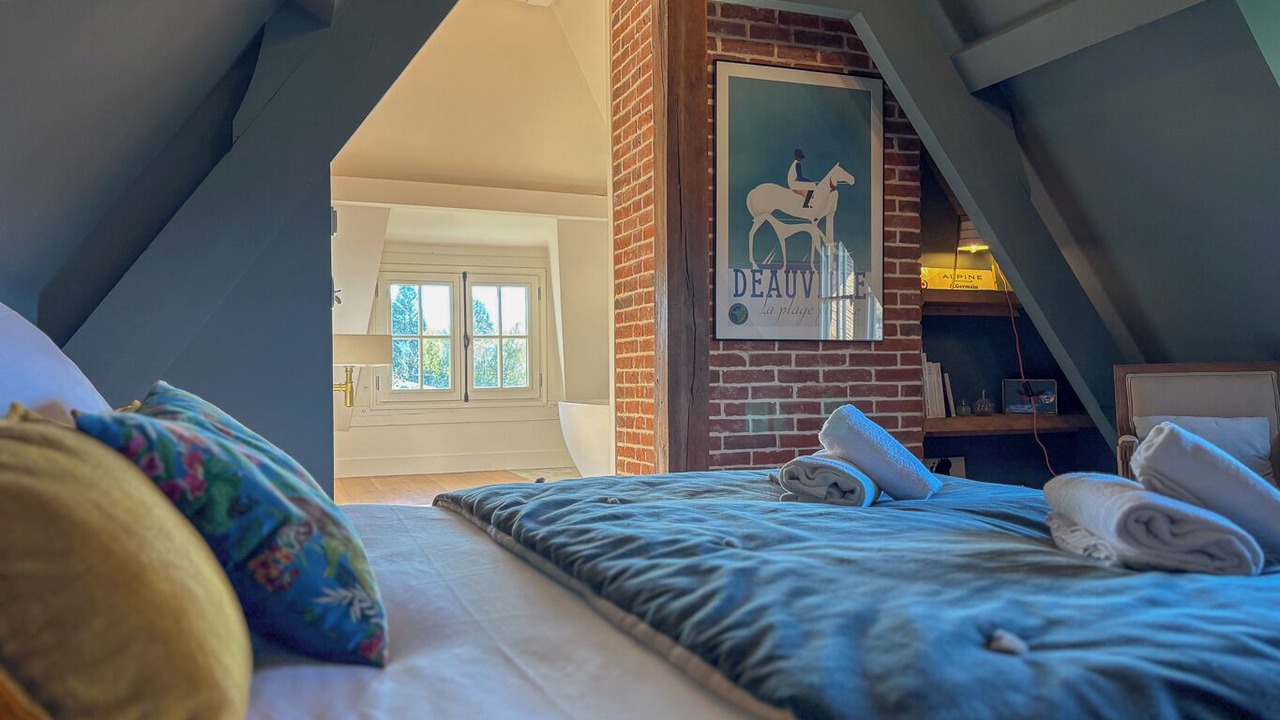 Photo of Bedroom in Manneville-la-Raoult