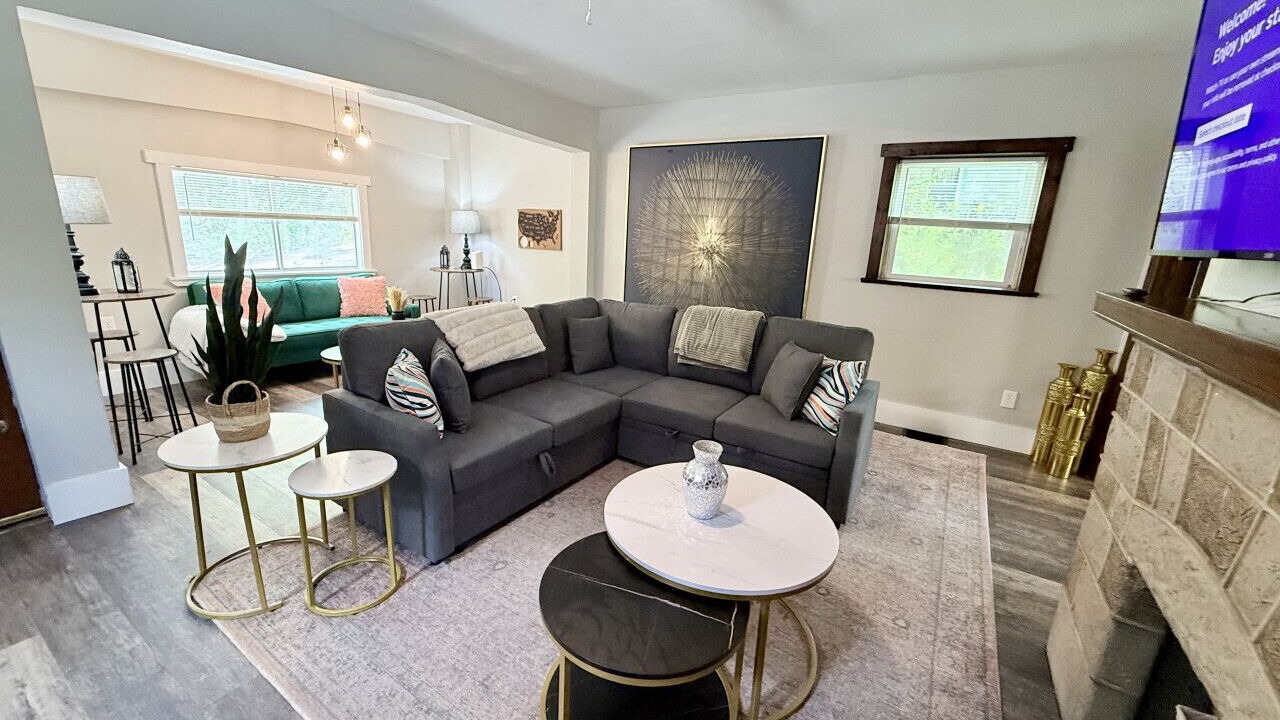 Photo of Livingroom in Pittsburgh