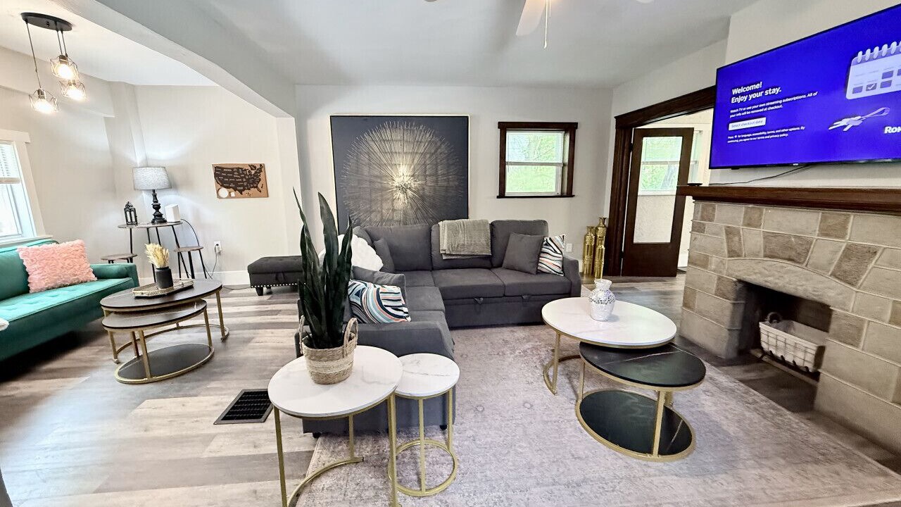 Photo of Livingroom in Pittsburgh
