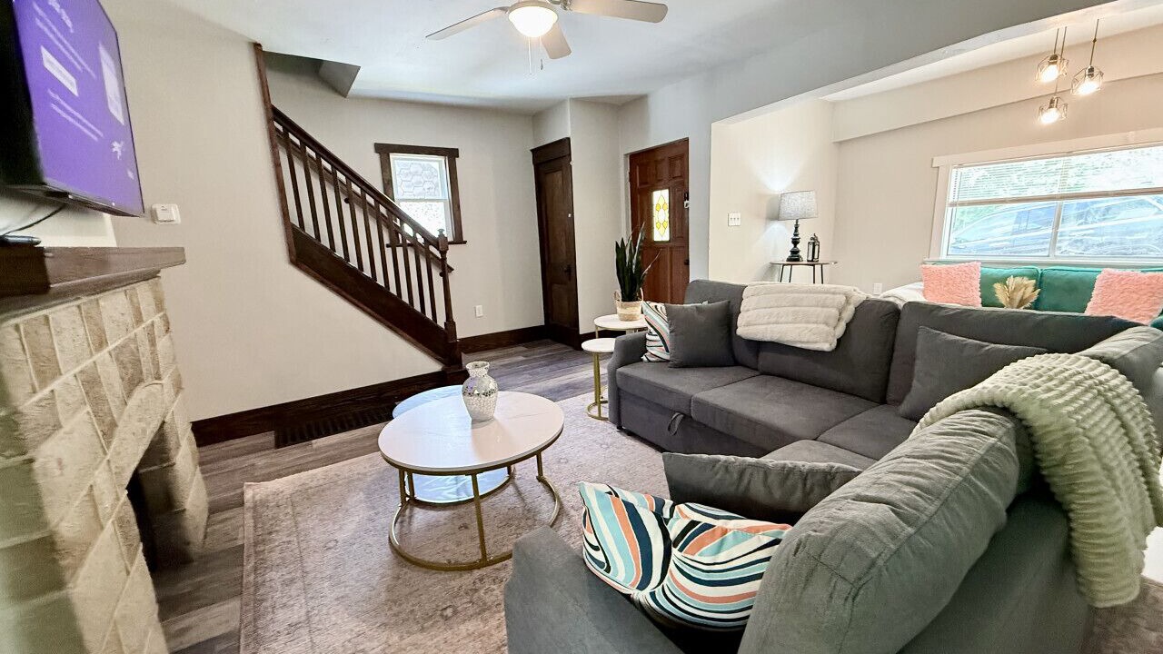 Photo of Livingroom in Pittsburgh