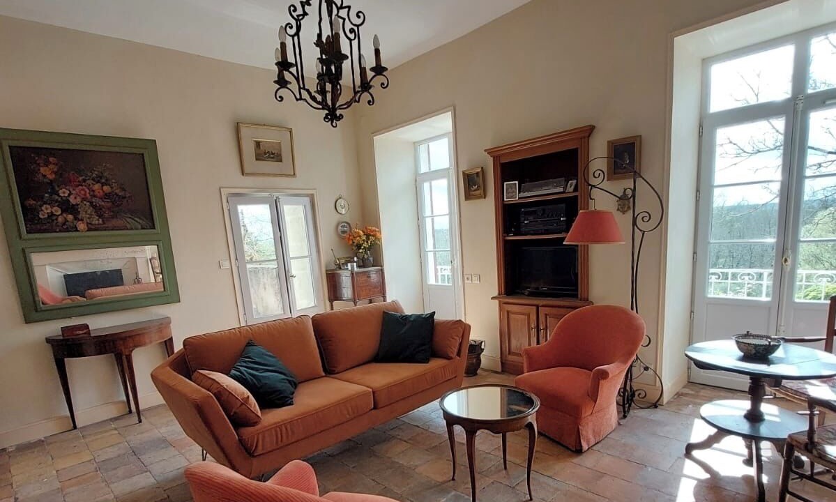 Photo of Livingroom in Nazelles-Negron