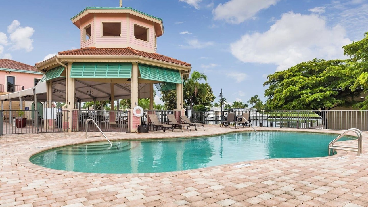 Photo of Outdoor in Cape Harbour