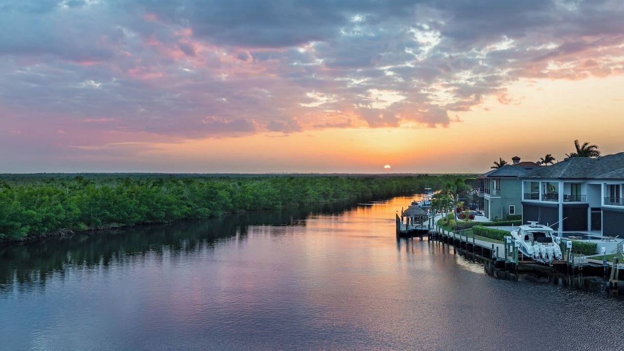 Photo of Others in Cape Harbour
