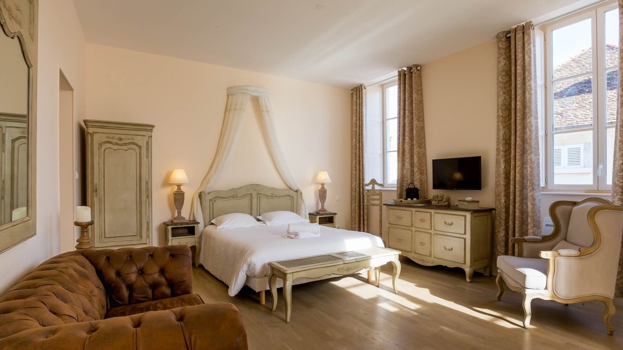 Photo of Bedroom in Beaune City Centre