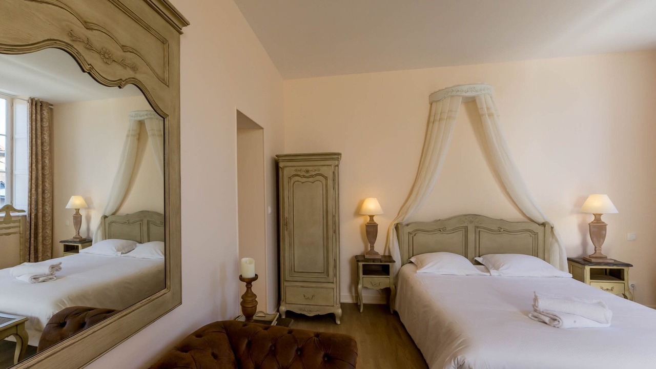 Photo of Bedroom in Beaune City Centre