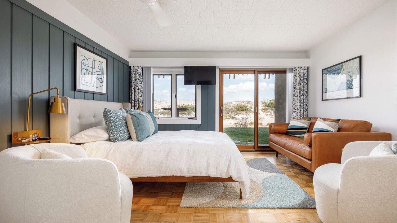 Photo of Bedroom in Maple City
