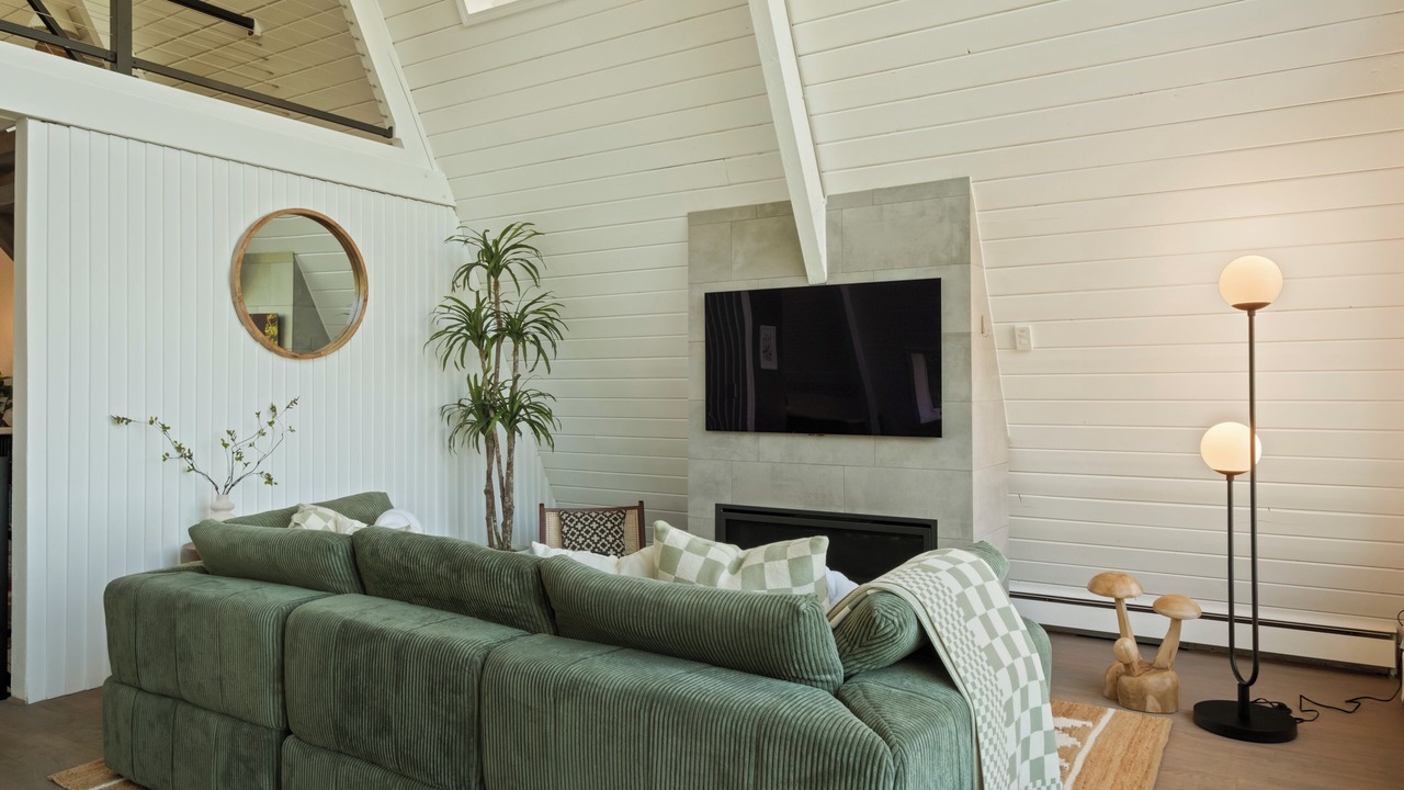 Photo of Livingroom in Northwest Olympia