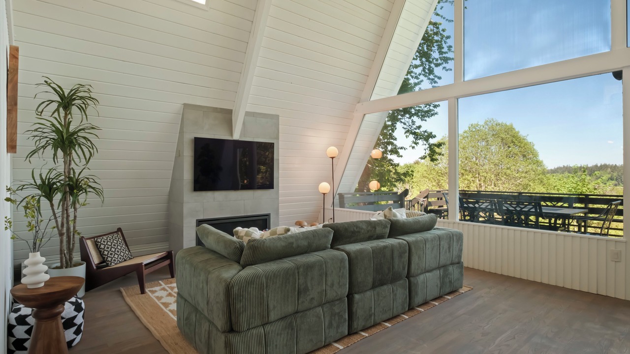 Photo of Livingroom in Northwest Olympia