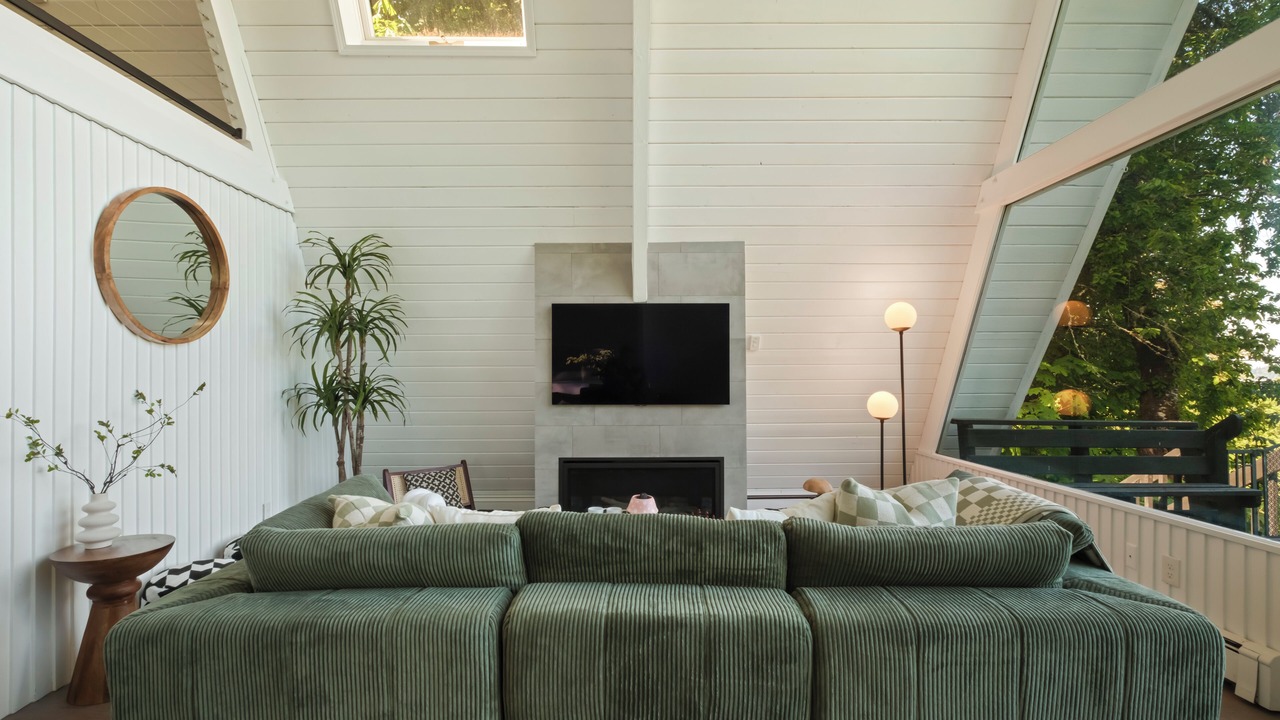 Photo of Livingroom in Northwest Olympia