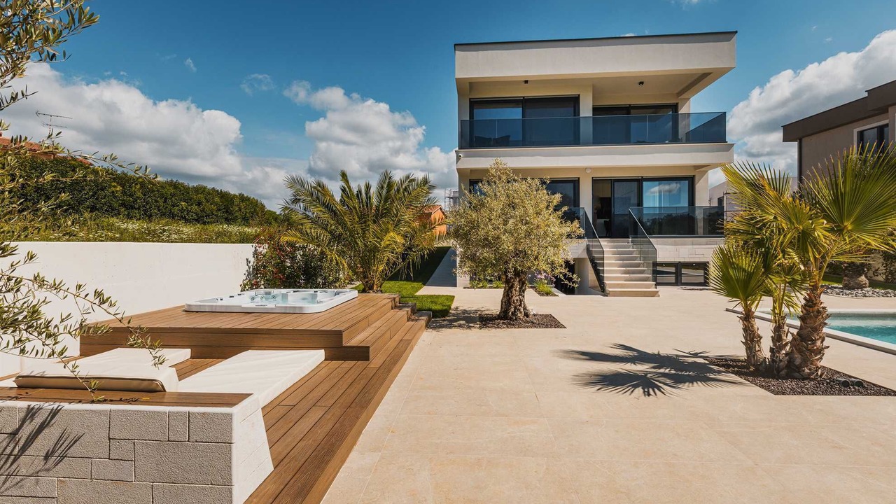 Photo of Outdoor in Gulici