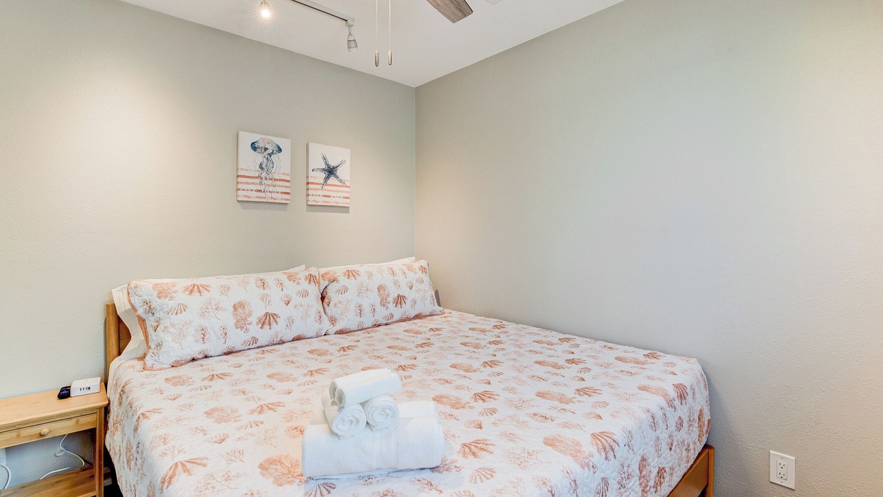 Photo of Bedroom in Pirates Beach West