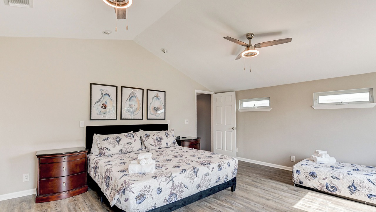 Photo of Bedroom in Pirates Beach West