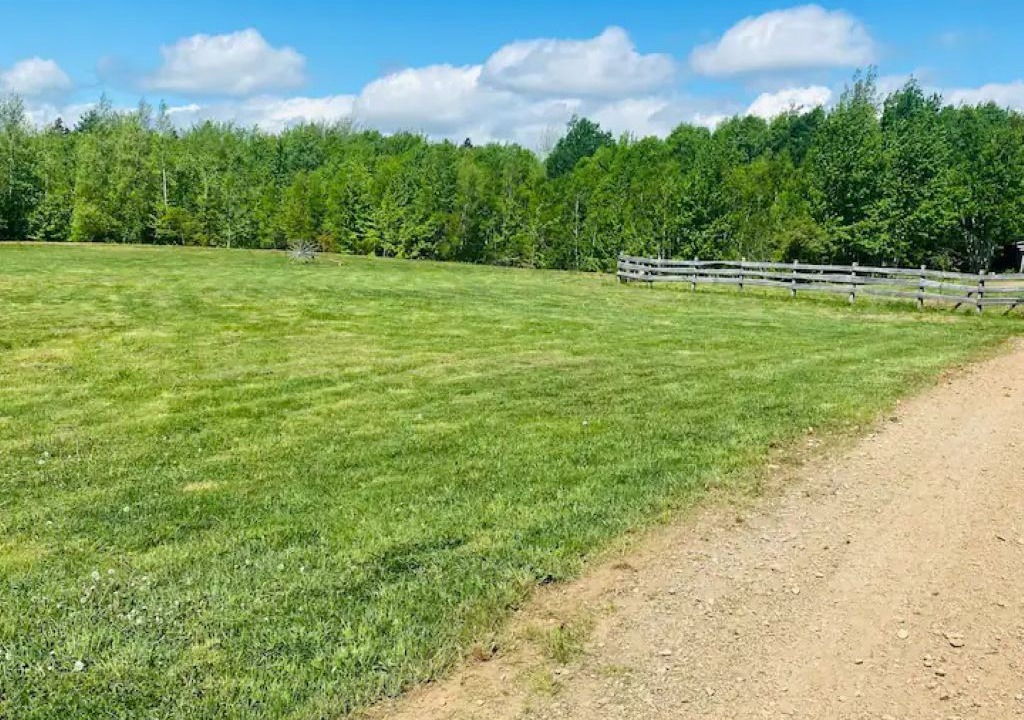 Photo of Outdoor in Stoney Creek