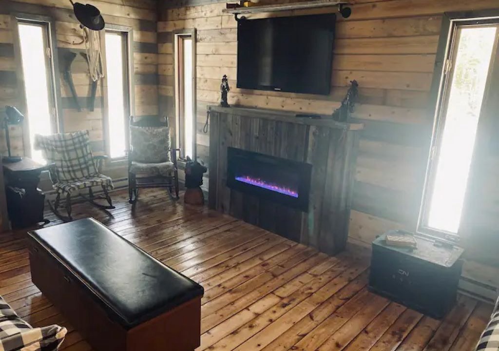 Photo of Livingroom in Stoney Creek