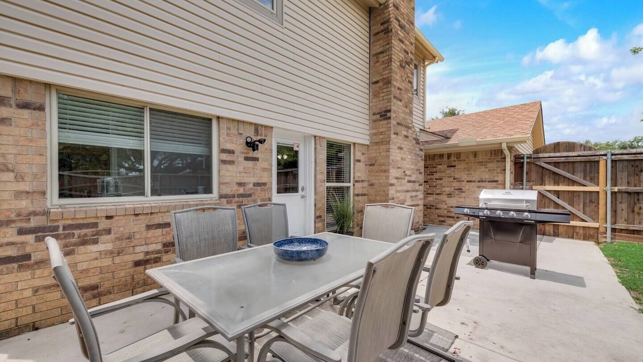Photo of Outdoor in Northeast Carrollton