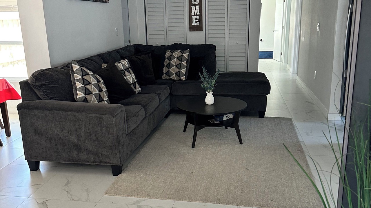Photo of Livingroom in North Miami Beach