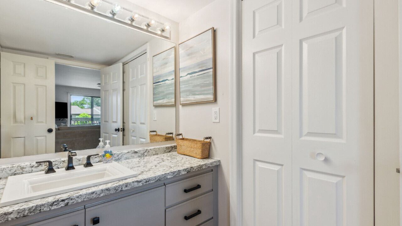 Photo of Bathroom in Fernandina Beach