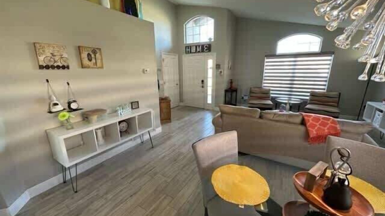 Photo of Livingroom in Haines City