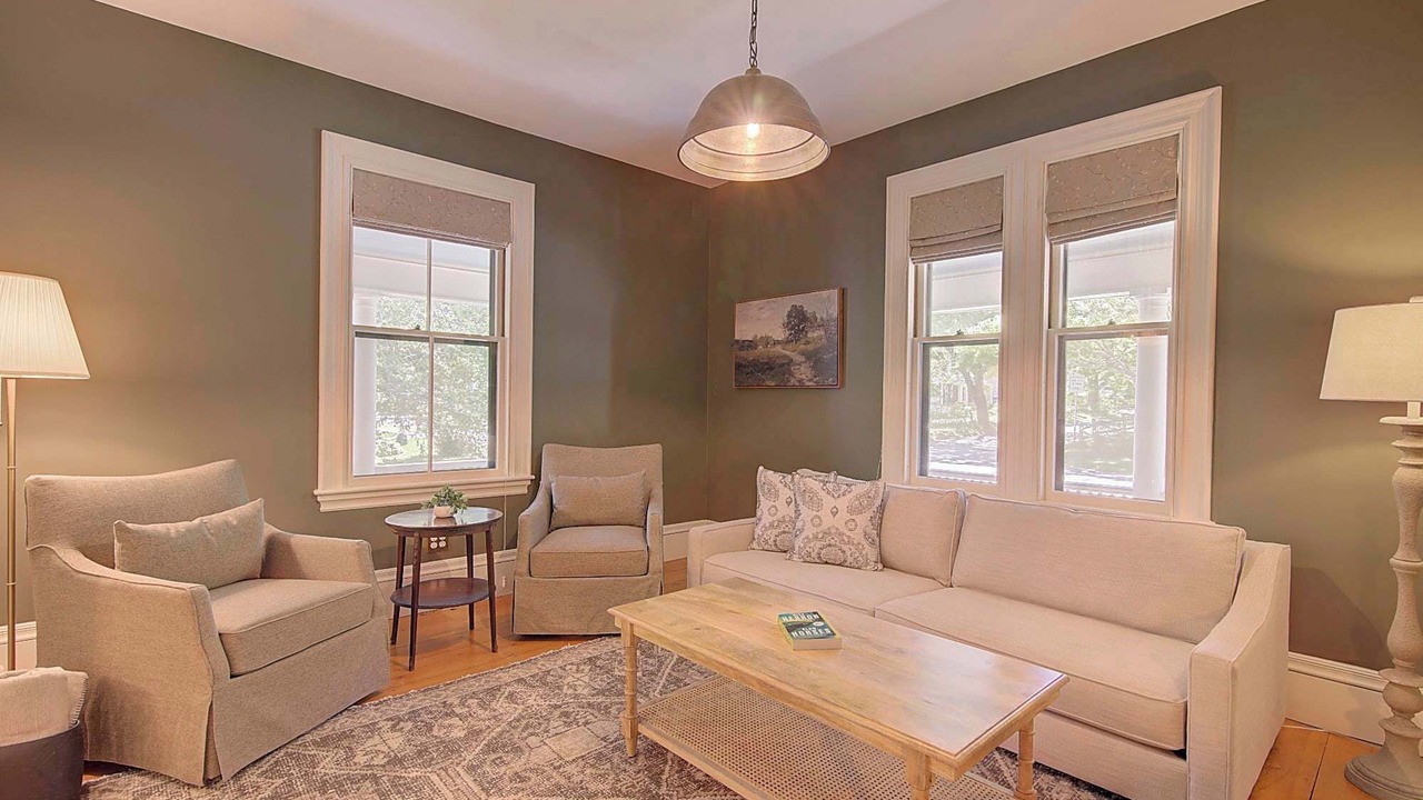 Photo of Livingroom in Yarmouth Port