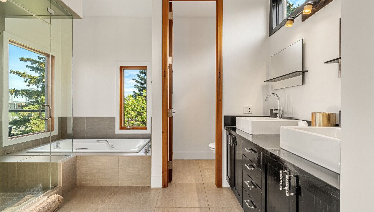 Photo of Bathroom in Ramsay
